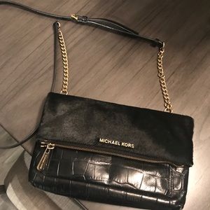 Michael Kors crossbody in black